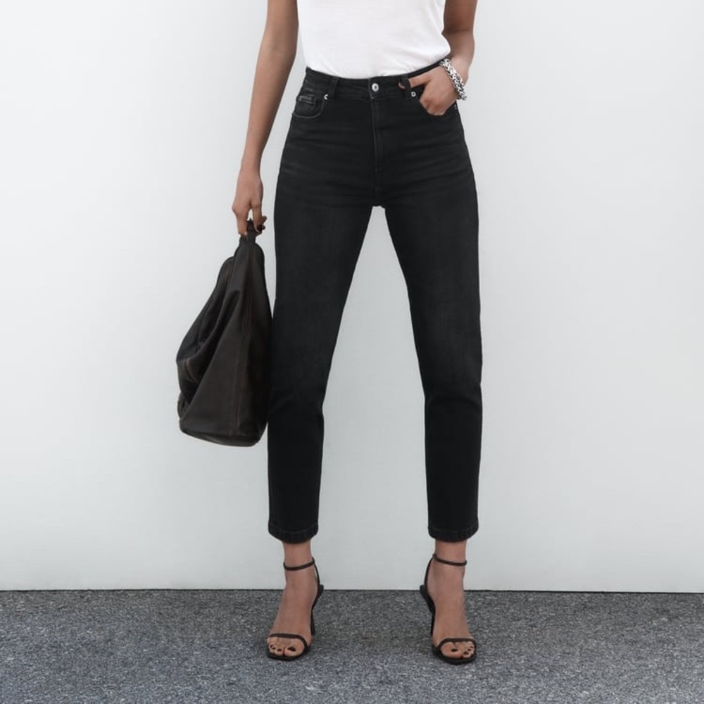 Zara SZ 2 High Waist Mom Fit Black Jeans
